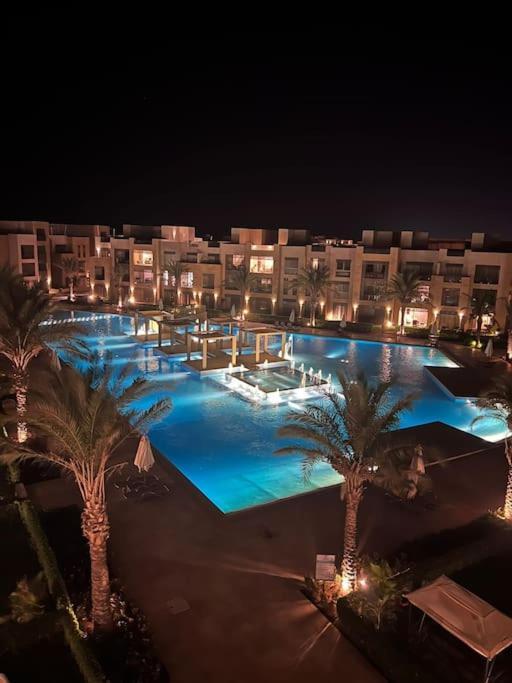 Mangroovy - 1br Ravishing And Mountain View Apartament Hurghada